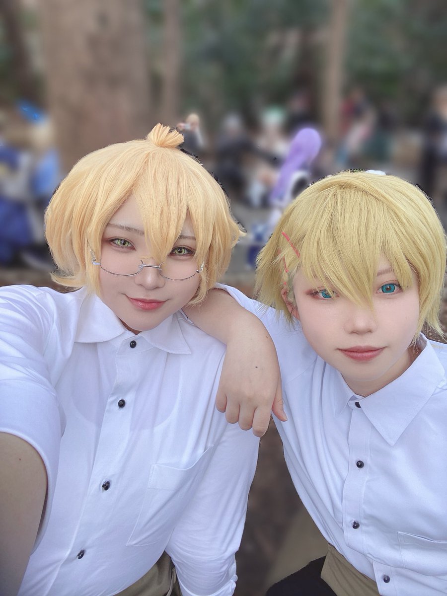_0blt's tweet photo. 上がりましたわよ〜久しぶりにしみちゃんと2人でアコ楽しかった〜❣️
クラ組って良くって……💛🩷 https://t.co/PFakJBPGA9