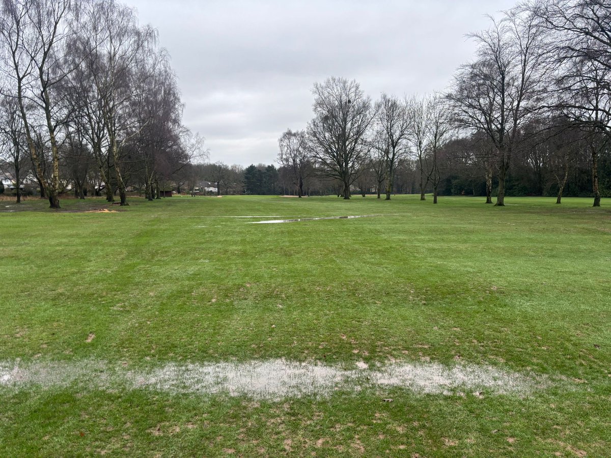 c86low's tweet image. Not what we wanted after a good few days of dry down! 31mm in 24hours! 🙄☔️🌧️ #turf #golf #greenkeeping