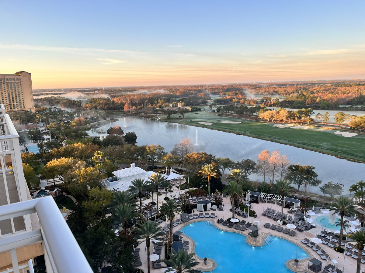 smulh76's tweet photo. Excellent few days in Orlando with the great &amp; the good @RxSense https://t.co/ApeGwhFXlq