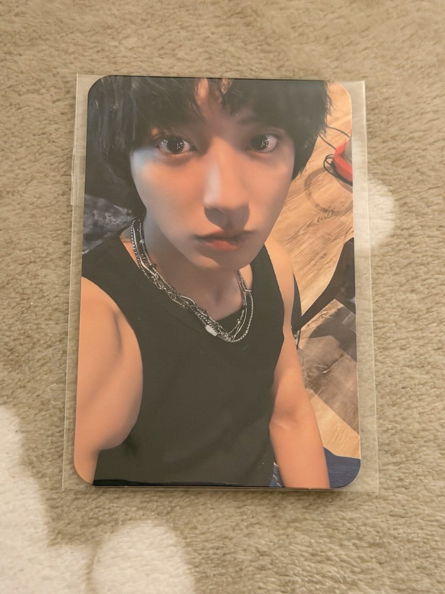 엑소 수호 포카 교환 구합니다 ㅠㅠ
저: 찬열 
👑: 수호 준면
디엠 부탁드려요~ 🥺