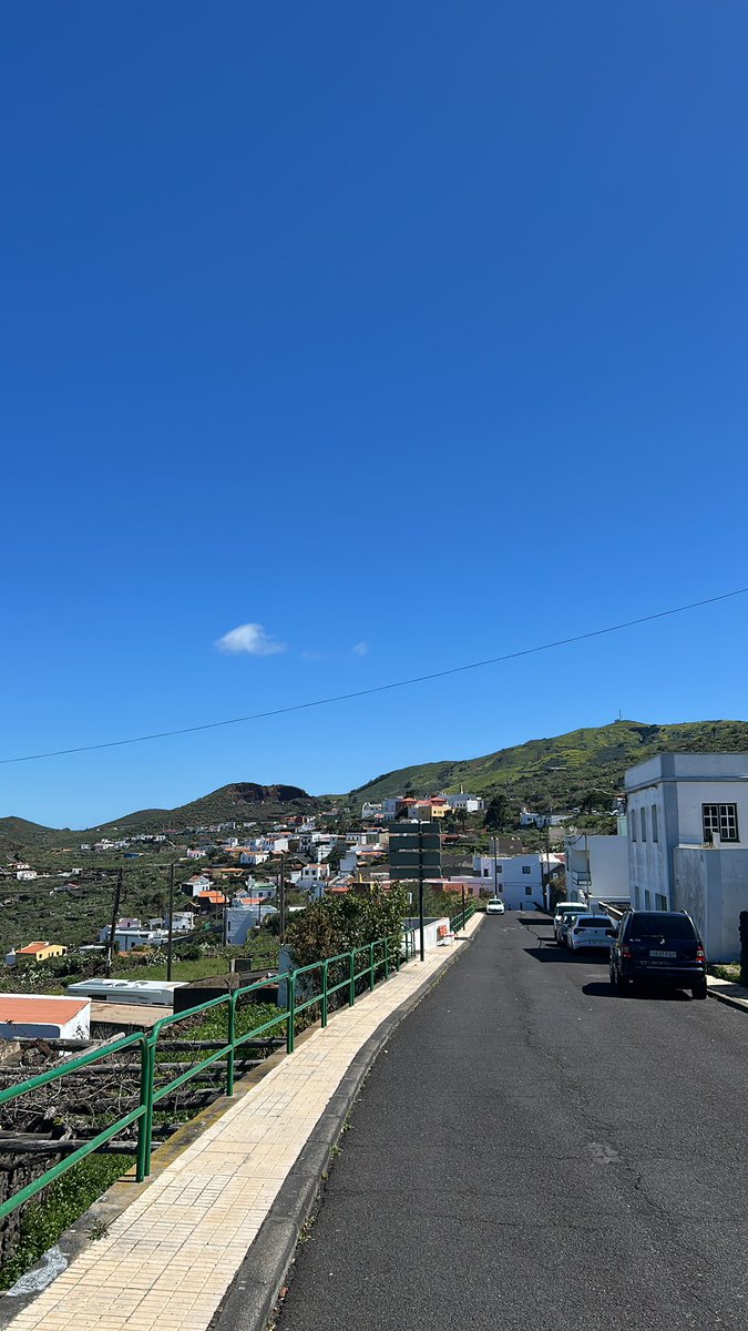 Daniel Hernandez tweet media