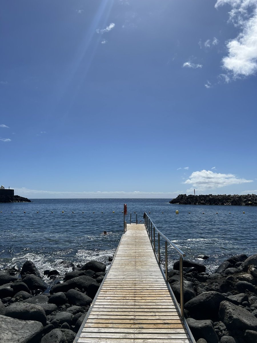 Daniel Hernandez tweet media