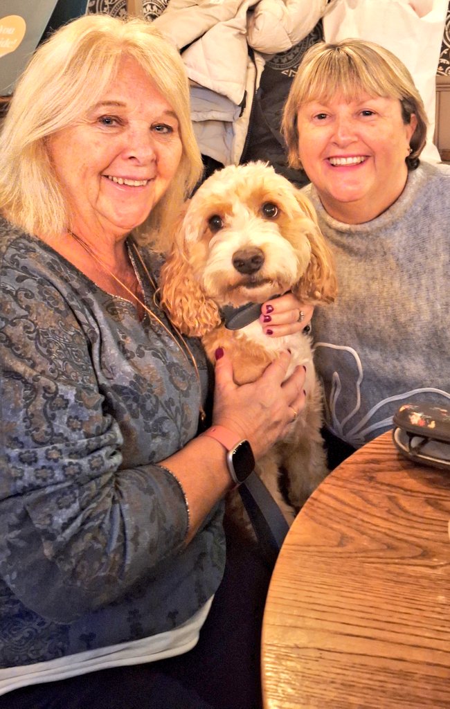 coombes_angie's tweet image. Lovely night out last night with friends &amp;amp; Dexter 🐕 to start of my unbirthday #leapyear