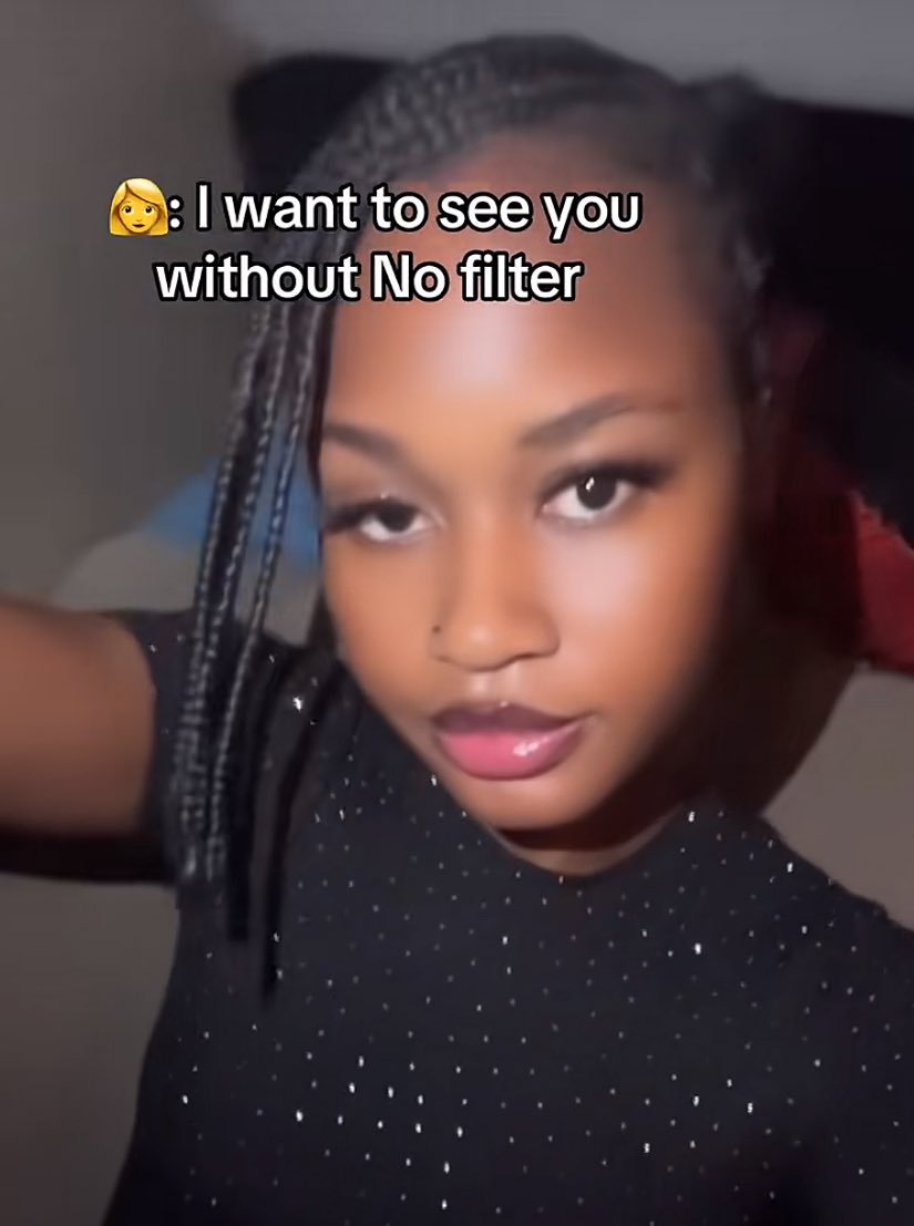 CorrectBabie's tweet image. With filter.        Vs.      without filters 🥰❤️