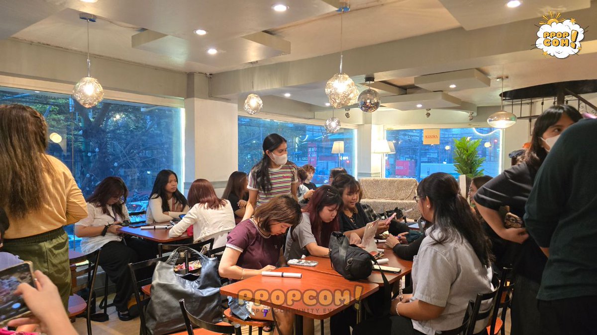 ppop_com's tweet photo. Crowd check, cuties 🥰
Present here at GY's Pocket Live Session 📍 Acustica Bistro
@gyowboi
#Pamasahe
#Commute
#GY https://t.co/XC6V6aRUBC