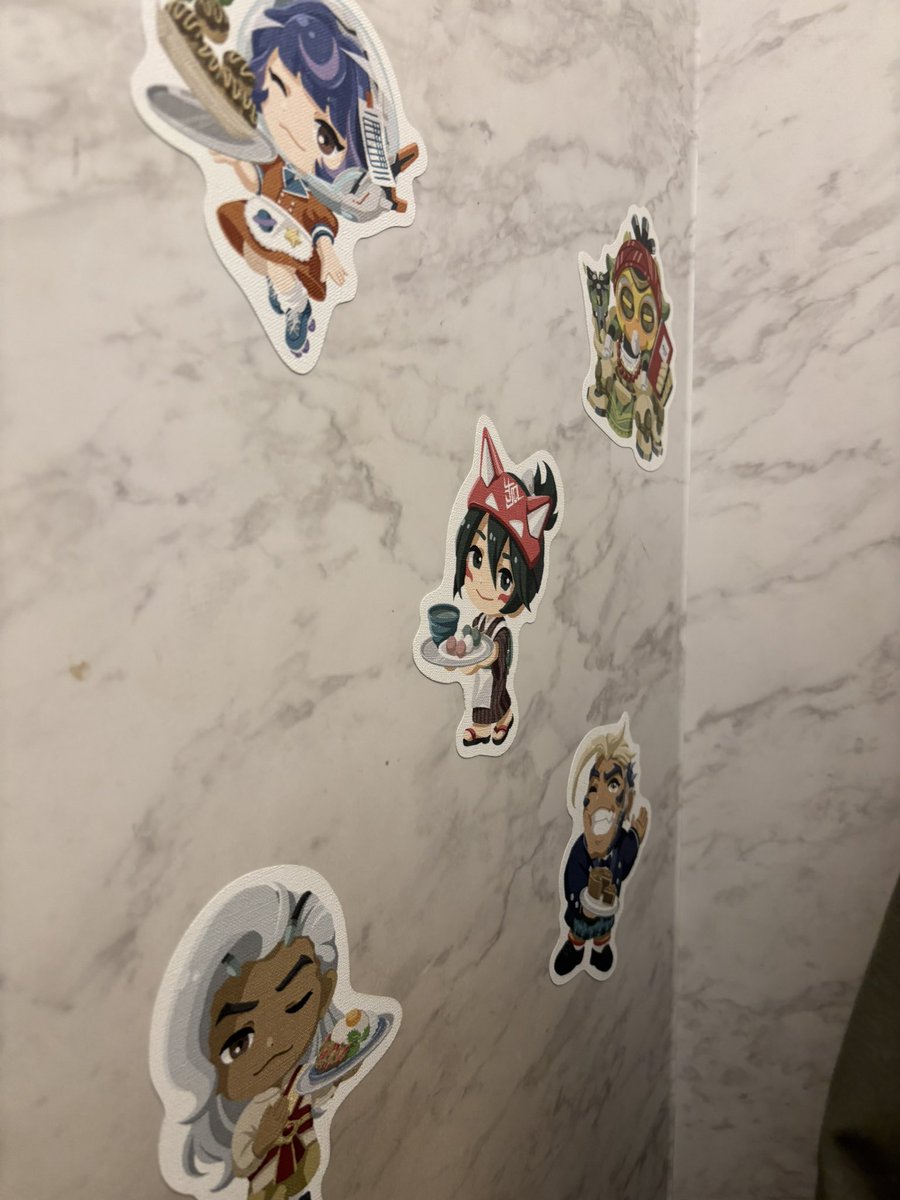 かわいぃぃぃぃ やっとコラボカフェ行ってきました😊✨ なぞにライフ