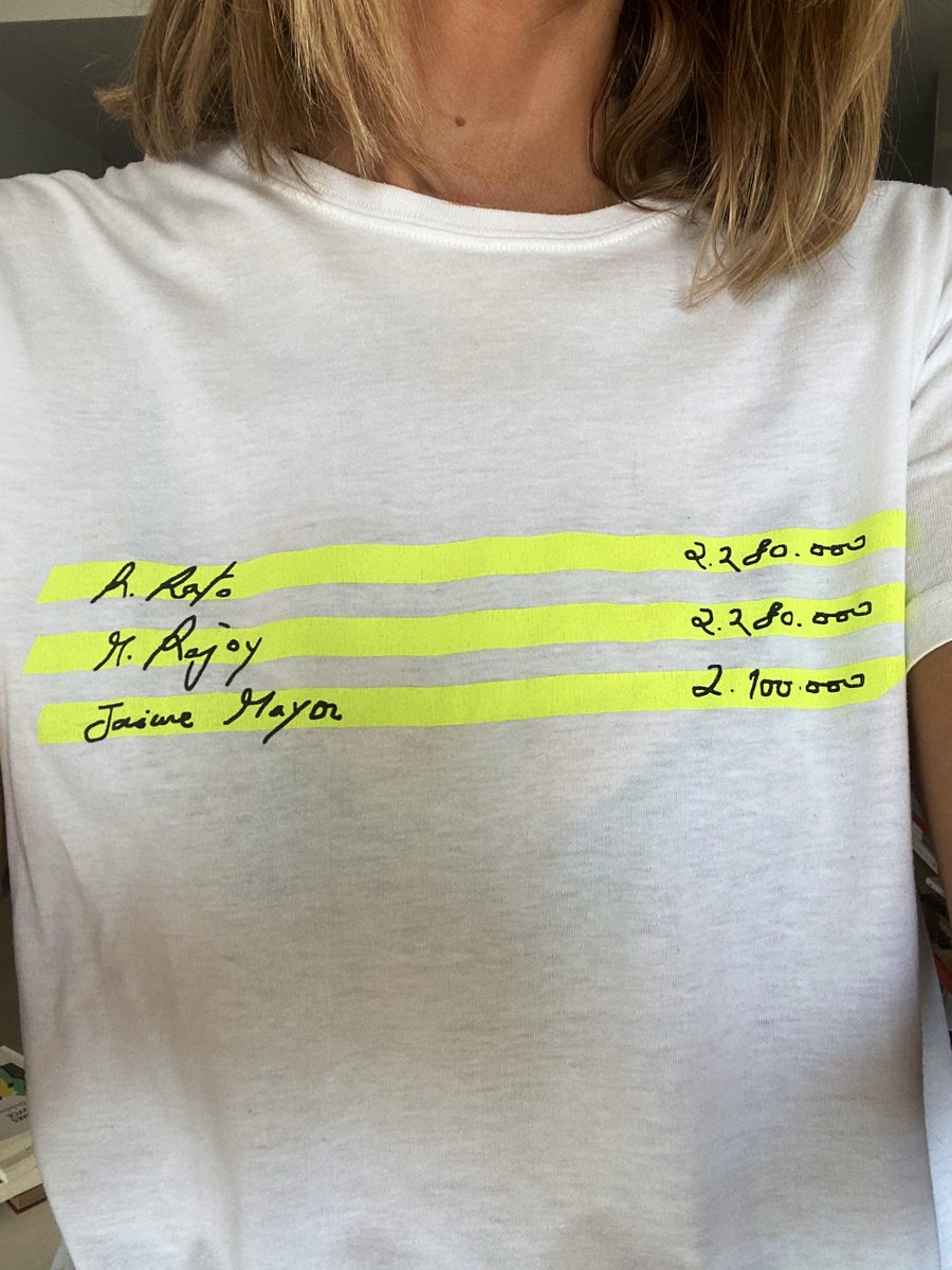 Helena H tweet media