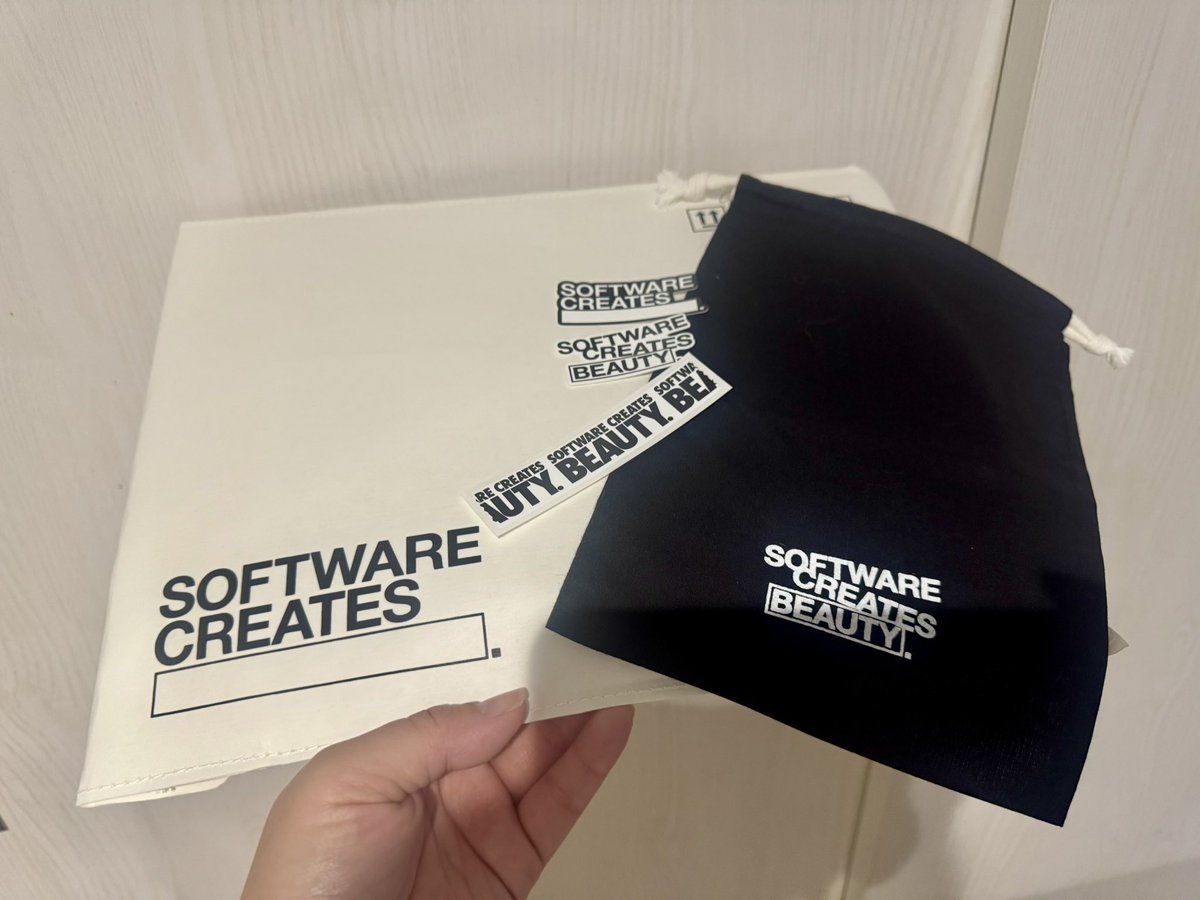 カミナシの株主でもあるALL STAR SAAS FUNDさんのグッズをいただきました🙌

PCケースと巾着とステッカー。いつもオシャレなグッズで使いたくなるものばかり😊
ありがとうございます❤️
 #ALLSTARSAASFUND