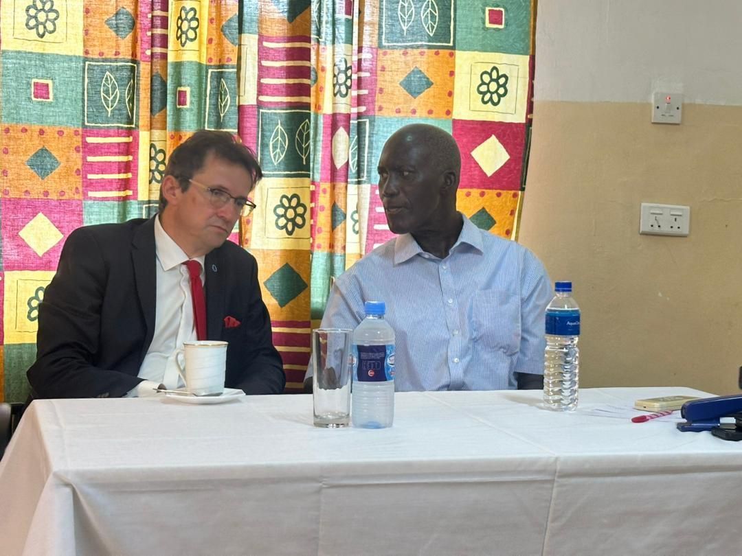 Prof. Peter Schwarz tweet media