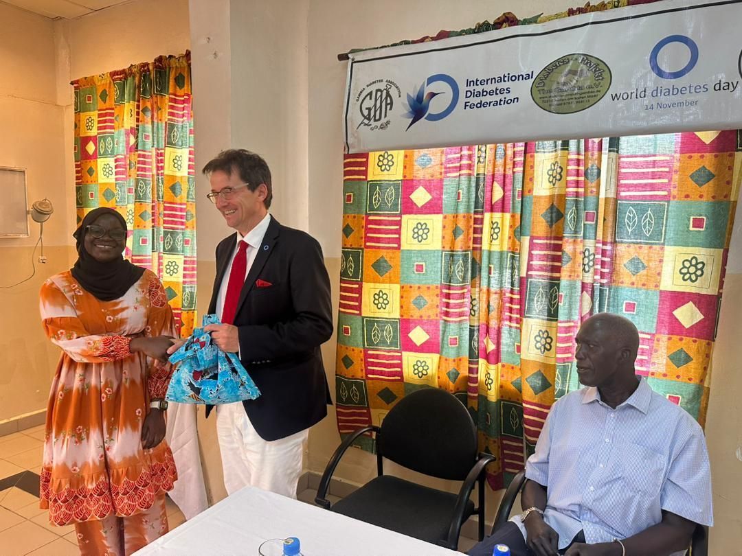 Prof. Peter Schwarz tweet media