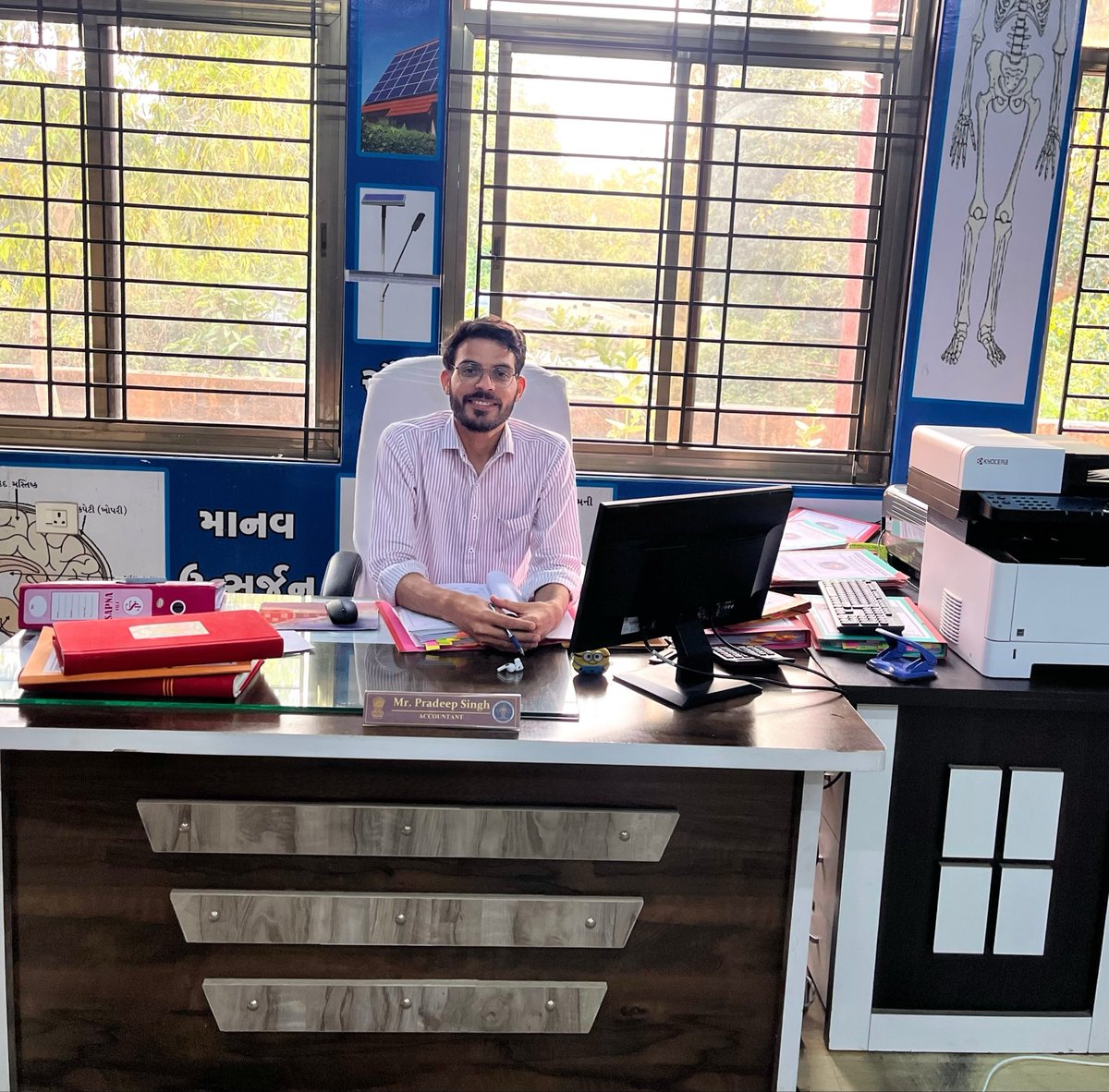 diligentpradeep's tweet photo. Assumed the additional charge of an Accountant in other Office.
The Accountant ❤️ https://t.co/fHSi9kryZI