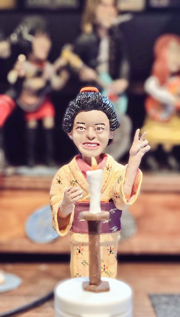 Positivewayway's tweet photo. #髙石あかり さん主演の　#ばけばけ　#おとき ちゃんのフィギュア完成。
可愛く出来たかと思いますが如何でしょうか？
着物の柄も筆塗りで頑張った。
着物のフィギュアも良いですね。
朝ドラも残す所あと1ヶ月。
来週からはミニおときちゃんと一緒に
ドラマ、カンショウ、シマス。
#石粉粘土 #粘土造形 https://t.co/ORAUoN5x2f