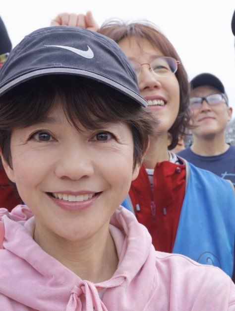 EmiHarmony's tweet image. 人生初のparkrun🏃‍♀️
5Km 26:32、自己新。
2月は222Km完走。

今日もAonJasmineと一緒に。

挑戦は
知らぬ自分を
連れてくる

走れば、まだ会ったことのない自分に出会える。

#parkrun #morningrun #positivemind #AonJasmine