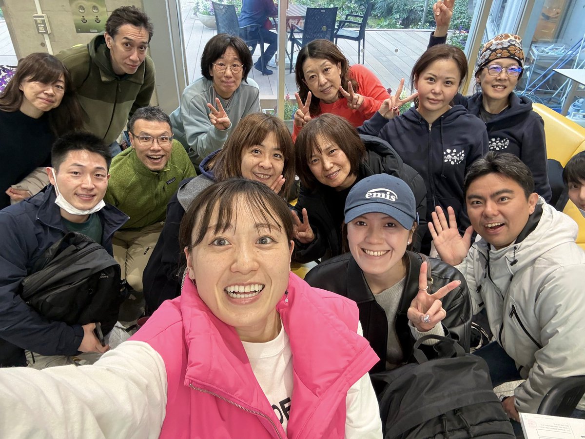 swim_clover's tweet photo. 🍡🌸🍀
長水路だと練習不足がバレる🤣👍
距離や練習回数の話じゃないですよ。
どれだけ自分に必要な動作の反復、必要な泳速の維持、発揮ができるか🪴

来月から短水路シリーズも始まりますが
その間に基礎泳力が落ちてジャパンなどに間に合わない💀
などがないよう繋いでいきましょうね🩷💚 https://t.co/88uH08419c