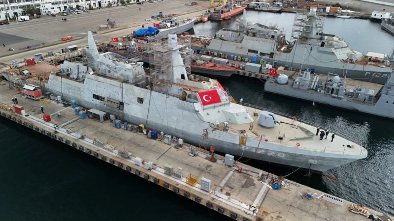 TurkishCentury's tweet image. Some naval assets joining the #TurkishNavy in 2026:

⚓️ #TCGIzmir (#Milgem I-Class Frigate)
⚓️ #TCGKochisar (#Hisar-Class OPV/Corvette)
⚓️ #TCGMuratreis (#Reis-Class AIP Sub/U214TN)
⚓️ New Ç-Class Amphibious Landing Ships
⚓️ New Unmanned Sea Vehicles (Armed)