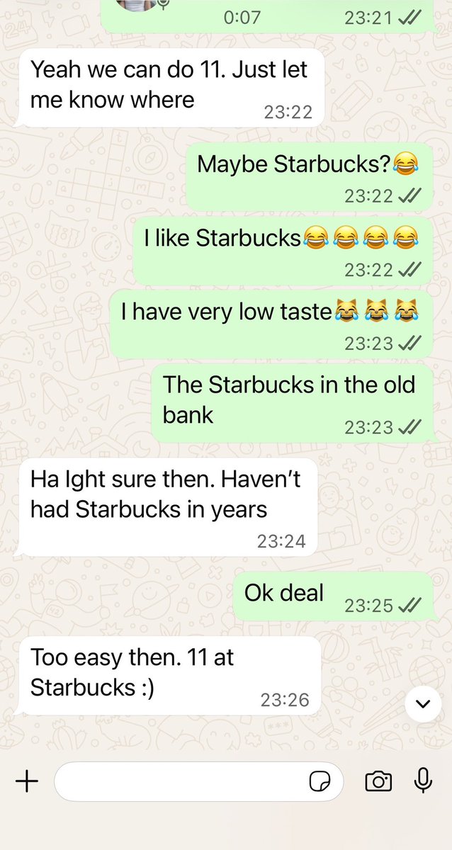 在这里的当地人都不喜欢Starbucks
但Starbucks真的是我的favorite😹😹😹