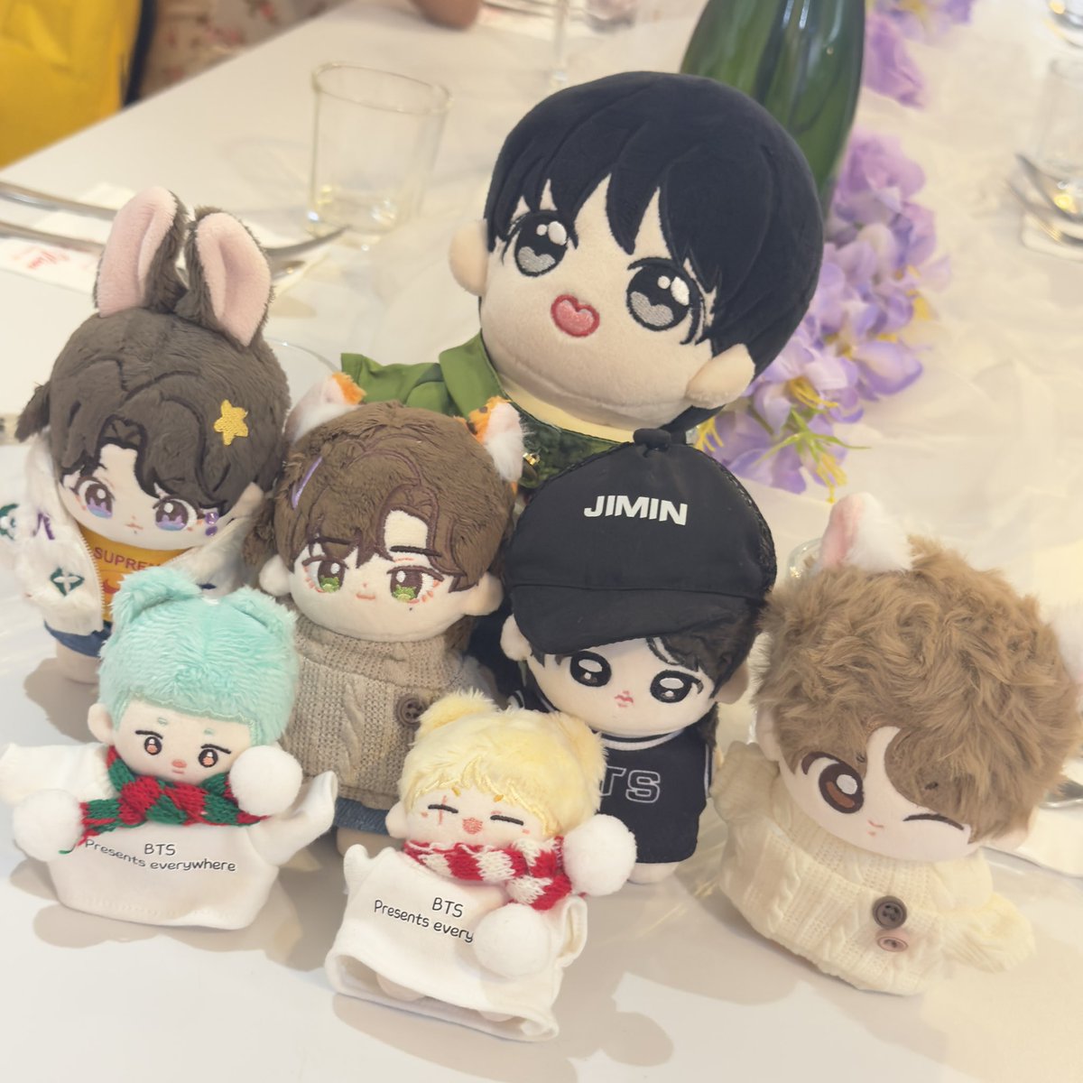 taeguknet's tweet photo. the place is so spacious and pretty u__u plus the food’s so good too !! congrats again, team @Lucky7CSE 😽💚

. . . #Lucky7CSE #OnceUponAUniverse #WhereStarsAlignFor7 🧚🏻✨ https://t.co/59eoucw7wV