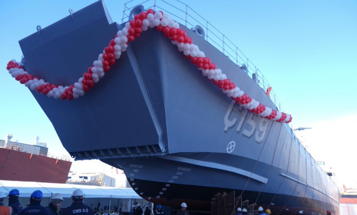 TurkishCentury's tweet image. Some naval assets joining the #TurkishNavy in 2026:

⚓️ #TCGIzmir (#Milgem I-Class Frigate)
⚓️ #TCGKochisar (#Hisar-Class OPV/Corvette)
⚓️ #TCGMuratreis (#Reis-Class AIP Sub/U214TN)
⚓️ New Ç-Class Amphibious Landing Ships
⚓️ New Unmanned Sea Vehicles (Armed)