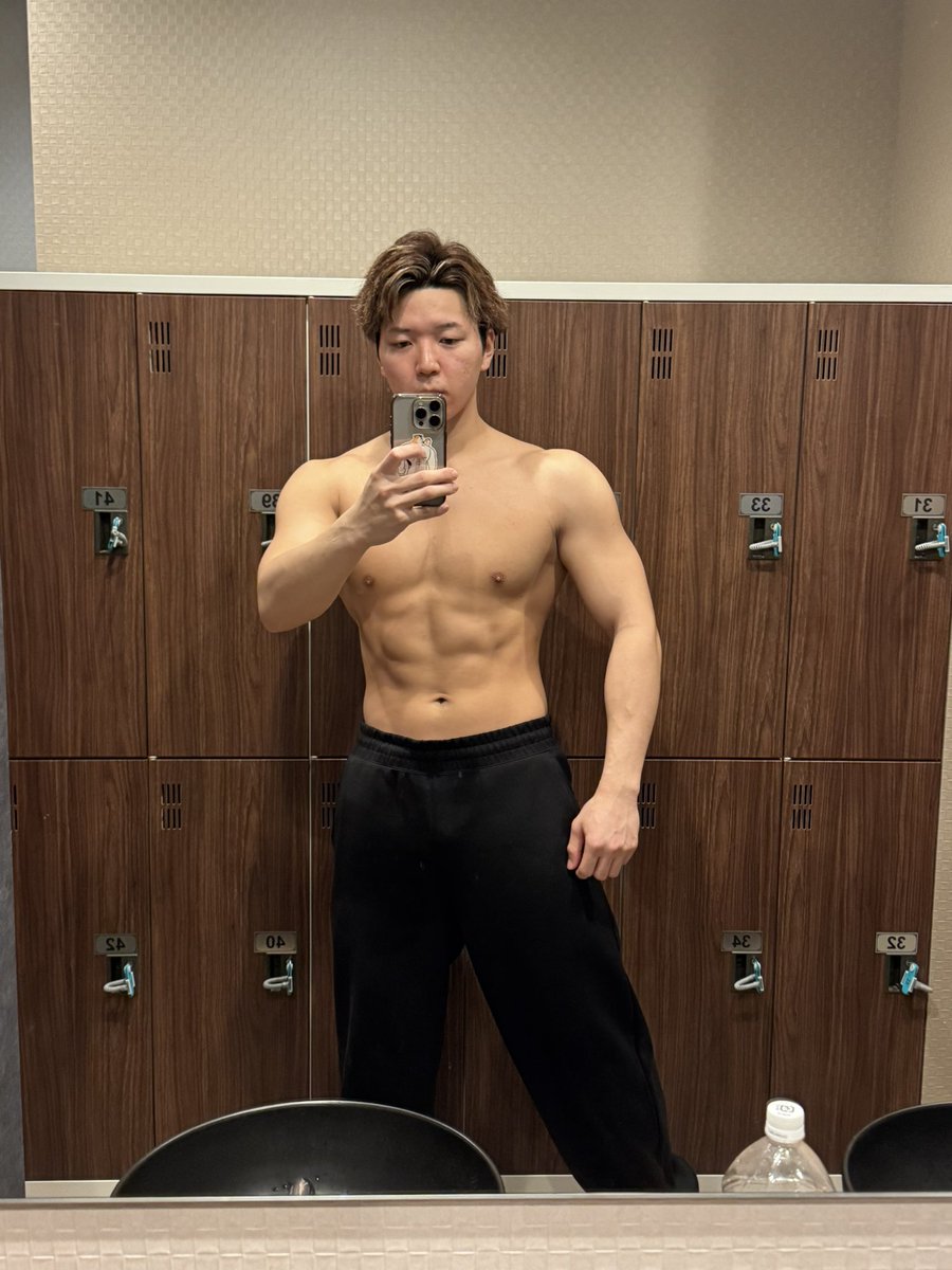 ken_kintore13's tweet photo. 初グループレッスンというものを受けてきました🏋️✨
みんなでやるから乗り切れる🔥
たまには良いね！！
#MOSSA https://t.co/f2liJGzxRg