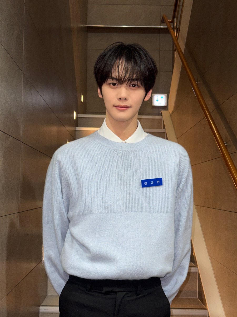 𝐜𝐥𝐨𝐯𝐞𝐫 tweet media