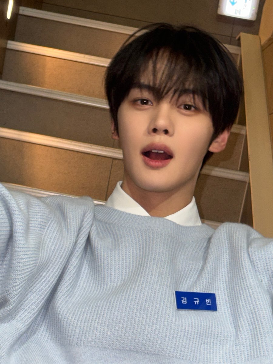 𝐜𝐥𝐨𝐯𝐞𝐫 tweet media