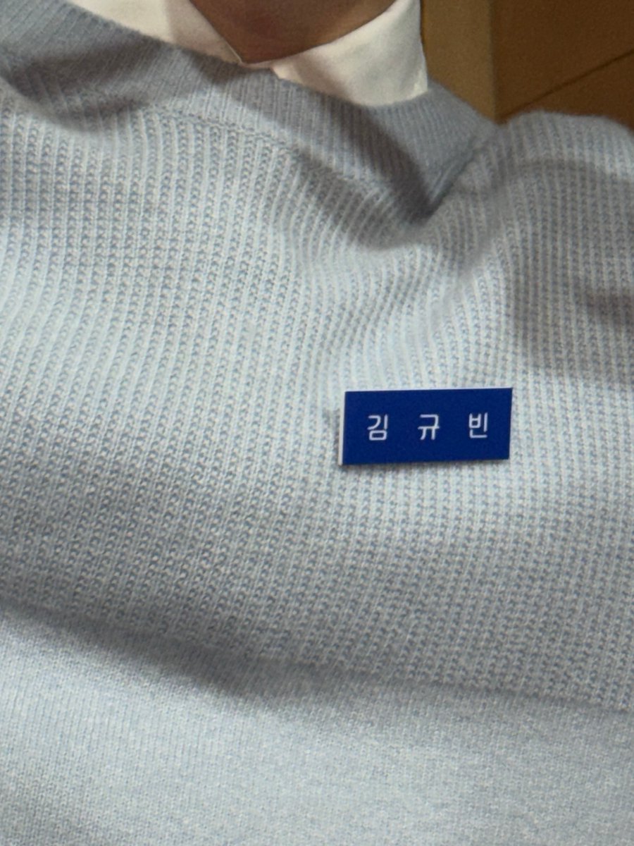 𝐜𝐥𝐨𝐯𝐞𝐫 tweet media