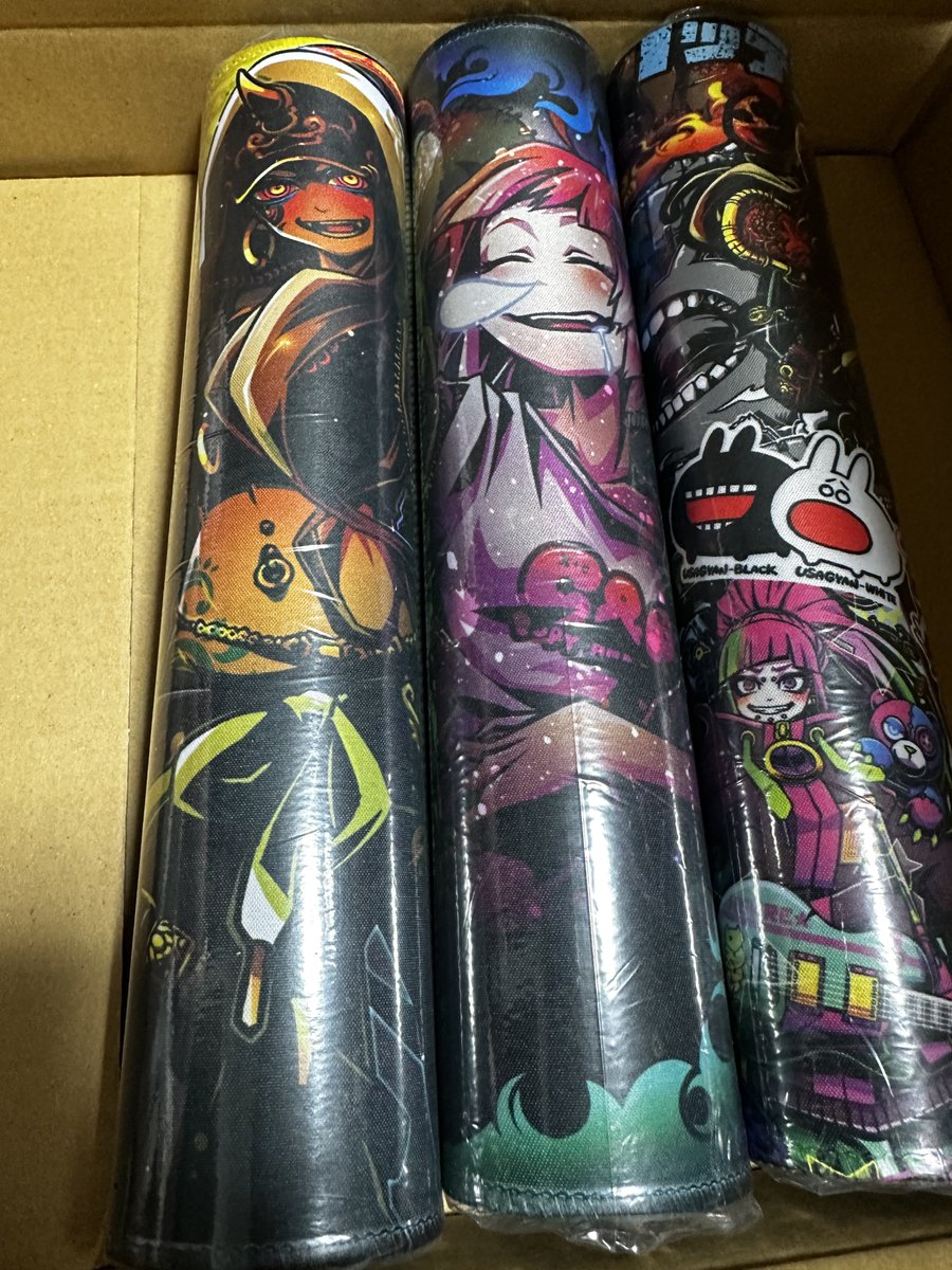 届いた！ オマケがオマケじゃないぐらい入ってたんだが…？？