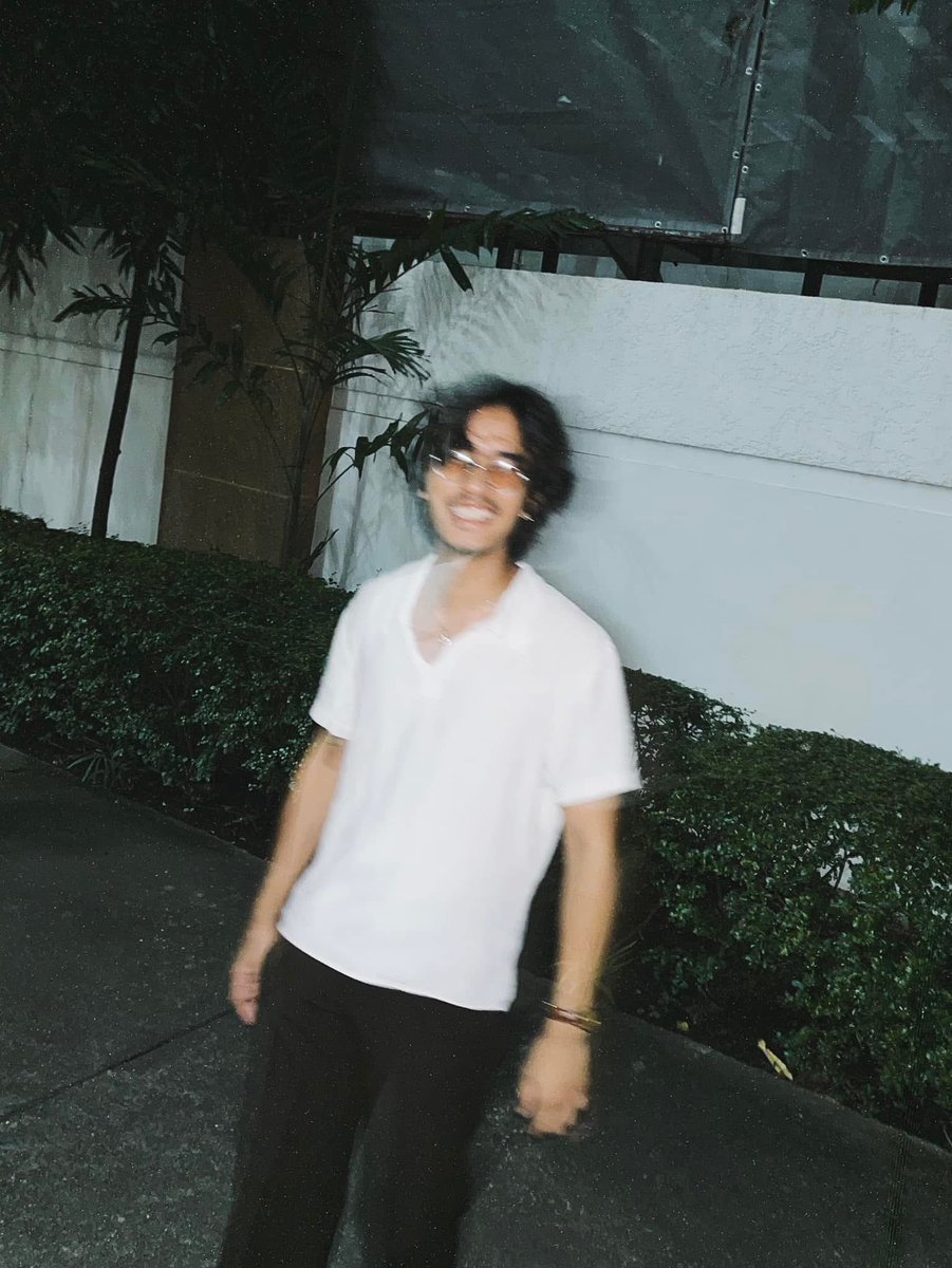 สสวก น้องชายสุดที่รัก 🚀🎶
ปืนเป็นคนน่ารักและมีน้ำใจต่อผู้คนรอบข้างเสมอ
ขอให้มีความสุข มีรอยยิ้ม 
สุขภาพแข็งแรงครับน้อง

🥁