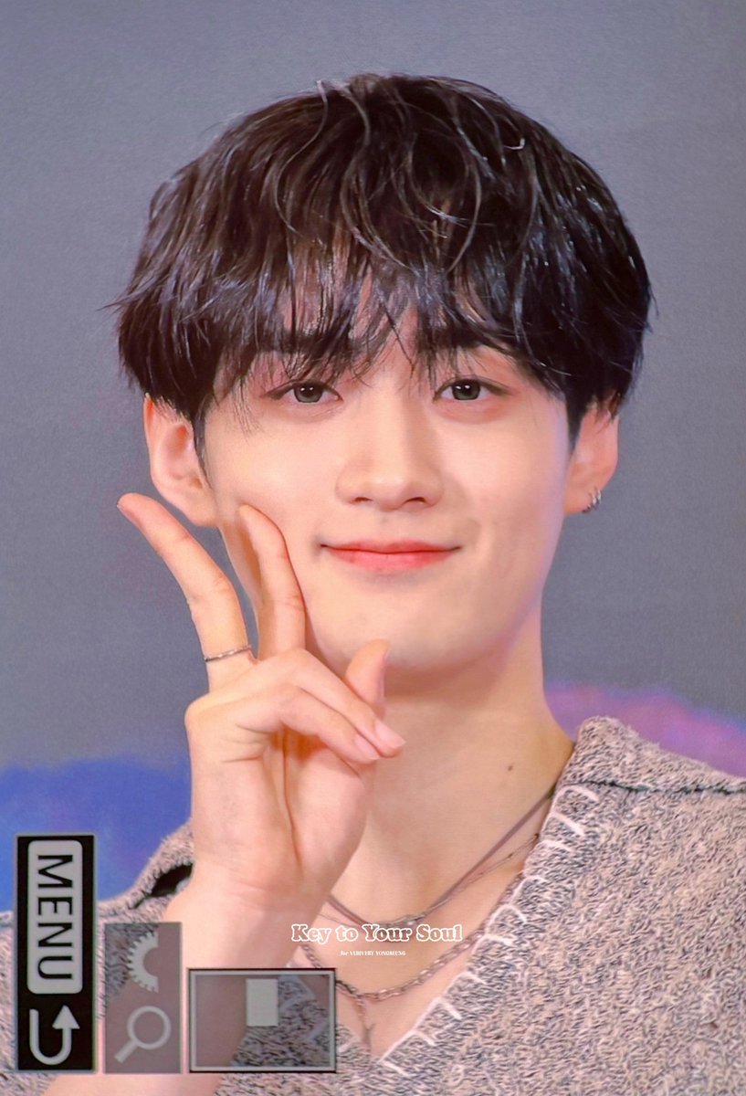 KeytoYS's tweet photo. 260228 prev.
너 다섯살이지

#VERIVERY #베리베리 #김용승 #용승 #YONGSEUNG https://t.co/4p4rX2OzQW