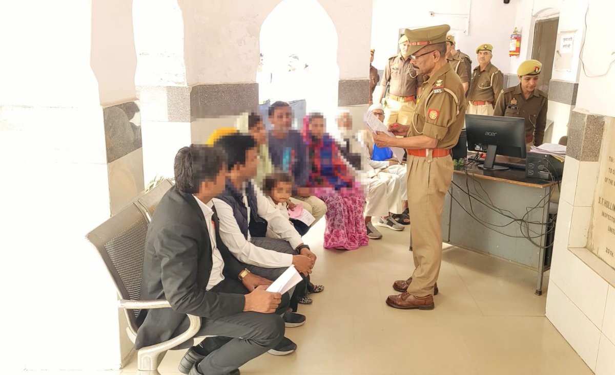 aligarhpolice tweet picture