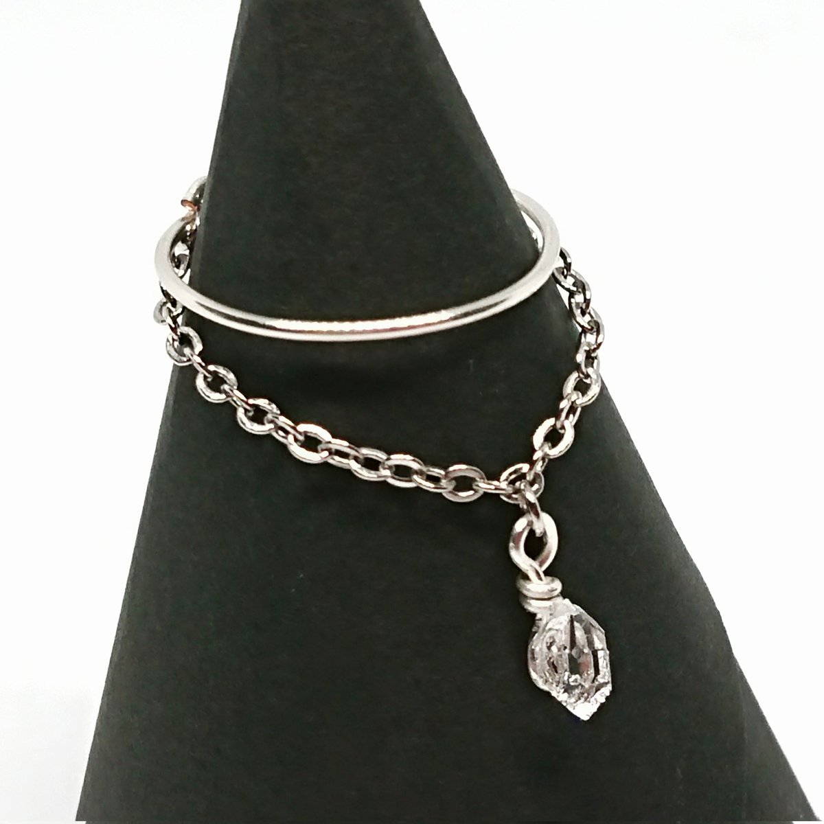 ◇サイズとカラーが選べる◇ ハーキマーダイヤモンドのリング 手元で