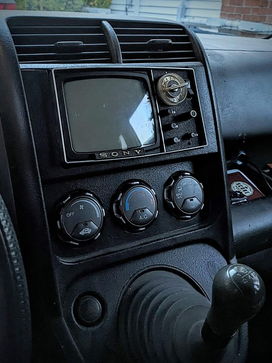 Obsolete Sony tweet media