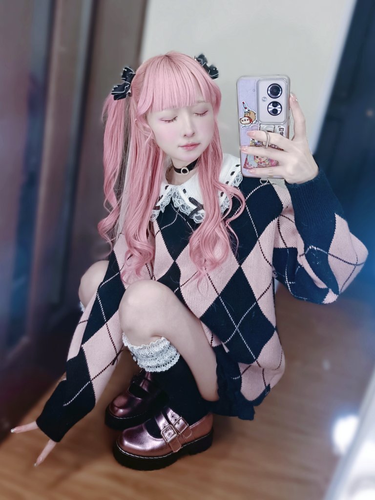 Post by もこ on X: 🩷🖤🩷🖤