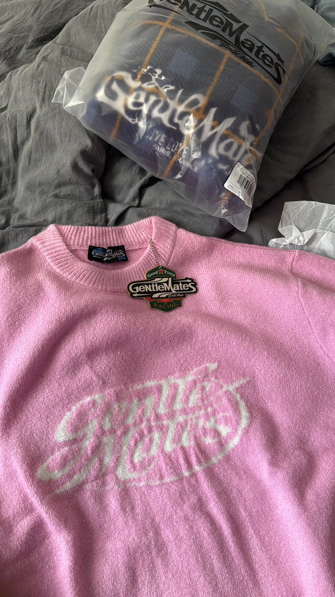 M8 AzARio tweet media