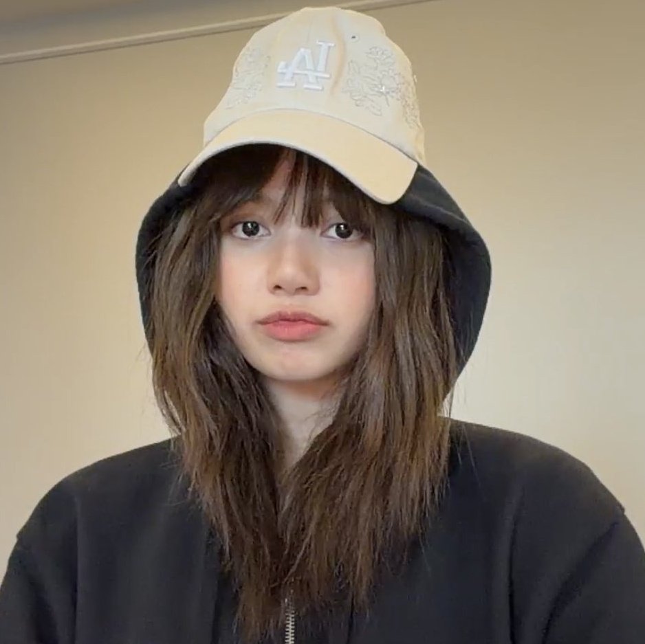 nana tweet media