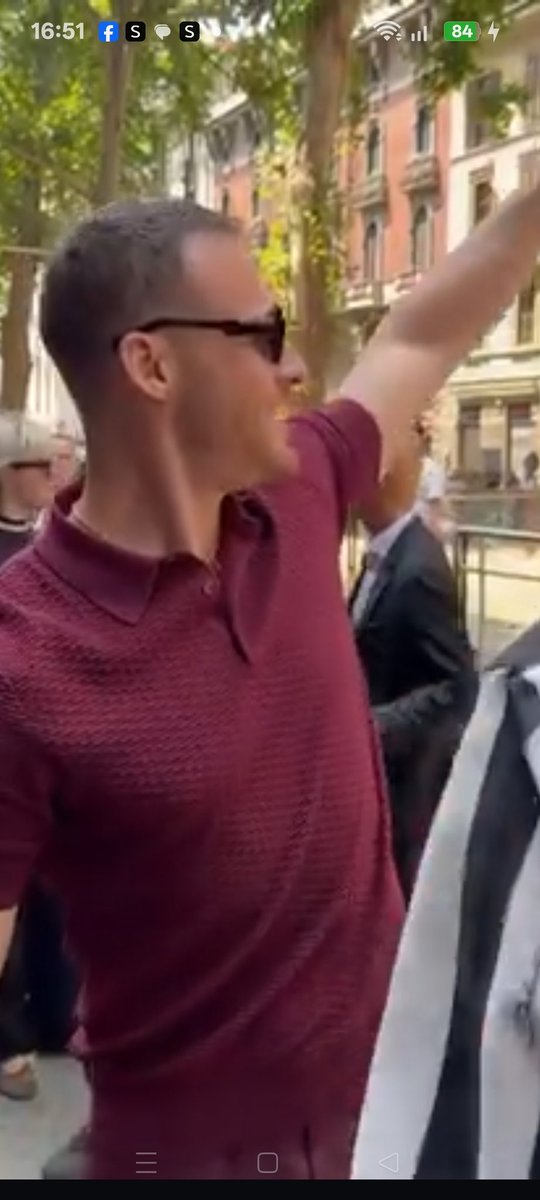 Andiamoooo🥳🥳🥳
#KeremBürsinXDolceGabbana