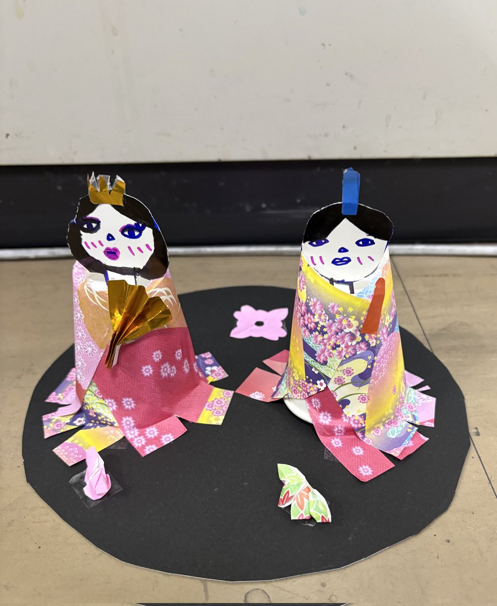 T2_j_c's tweet photo. ひな祭り🎎
をテーマに作品を作りました

#アトリエT2児童画
#アトリエT2 https://t.co/saWBwEYhiO