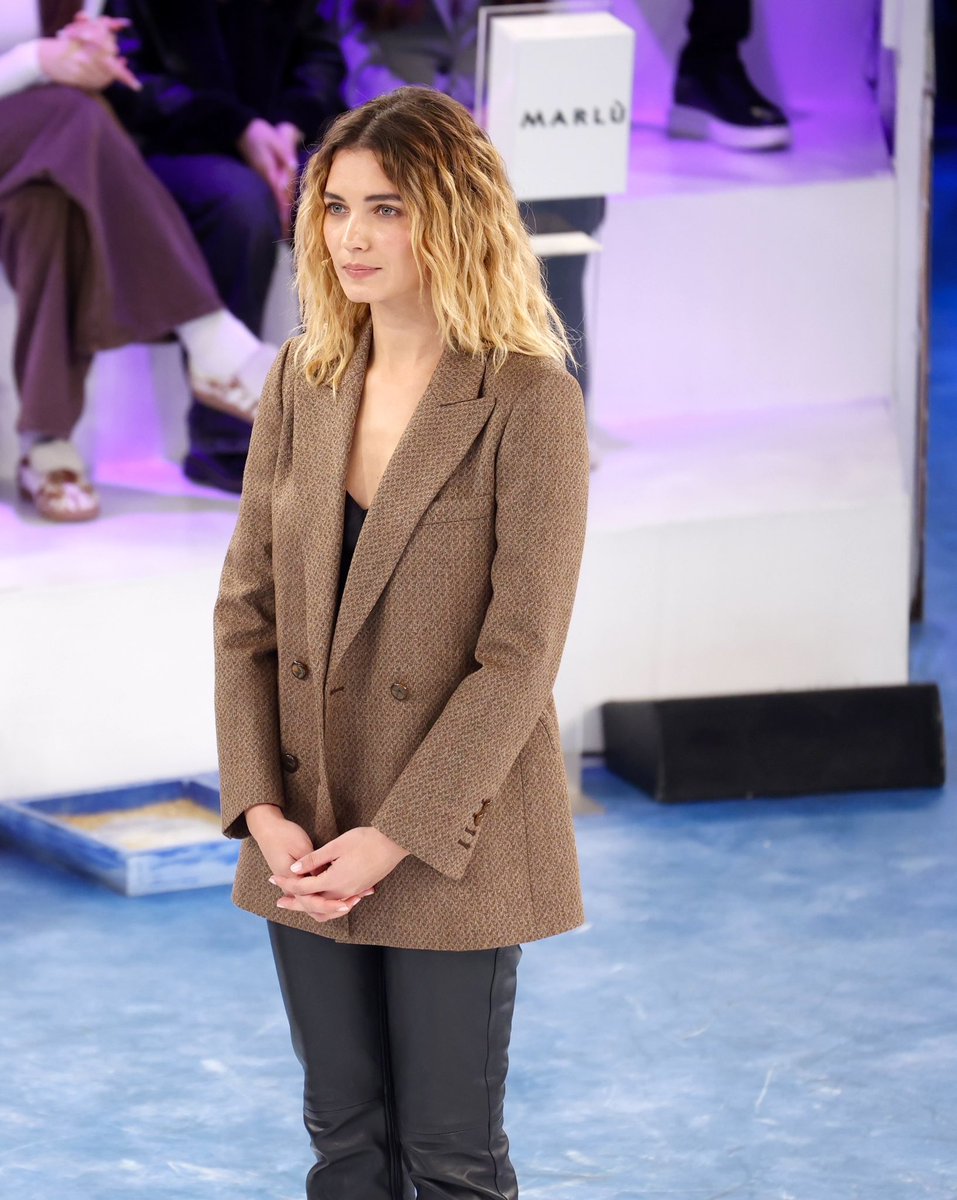 amicii_news's tweet image. Ospiti del ventunesimo appuntamento del pomeridiano di #Amici25 saranno Bresh che canta “Introvabile”, Alessio Bernabei con “Tevere” e infine Giusy Buscemi per presentare la nuova stagione di “Vanina” 😮
Domani, ore 14, su #Canale5 ⭐️