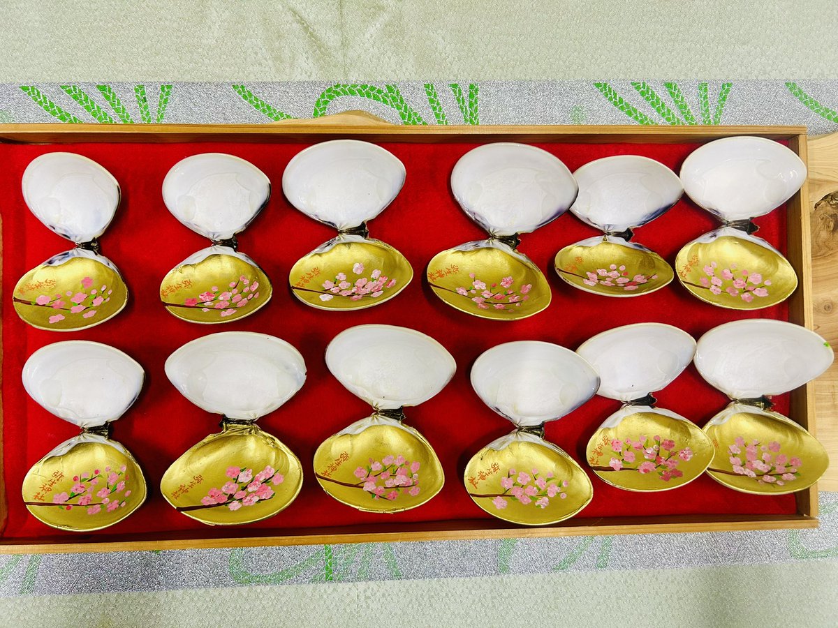 弥生神社の雛祭り🎎 「貝合わせの御祈願」 蛤の絵付けをいたしました