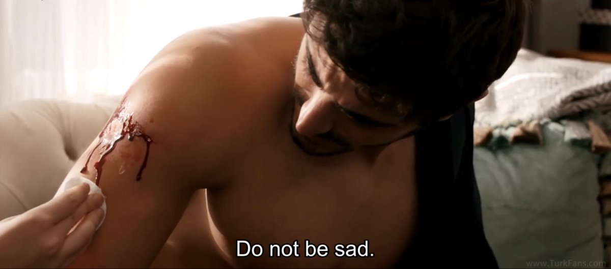 amycreationnss's tweet photo. You were bleeding from a bullet she shot, but all you care is that your love to be ‘not sad’ !?! What amount of reassurance and love is this, Ates Karahan🫠😭?

#arafta | #merte https://t.co/uKi2bXlHia