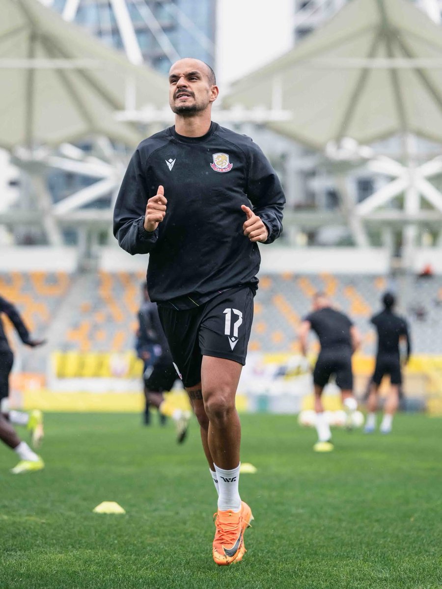 Football in Hong Kong tweet media