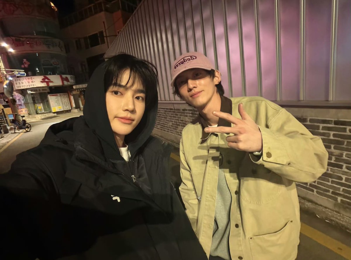 aaaaaaa benimkilerden yeni foto gelmis