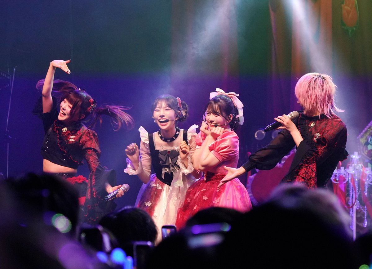 moyashioome's tweet image. 2月28日
#AVAM ×#ファントムシータ 2マンライブ
『キミとx依存xしたいだけ♡』