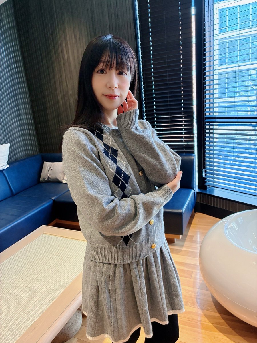 shiina_hekiru_'s tweet photo. 本日、FM 岡山🌸【ArioHappySaturday 】にゲスト出演させて頂きました✨
パーソナリティーの淵本さん、どうもありがとうございました☺️

そして本日19時よりキンクリ堂にてライブBlu-ray通販開始しました✨

https://t.co/35AEnLxf9T

数量限定品になりますので、宜しくお願いします💖🙏（へきる） https://t.co/Y5T2KEymds
