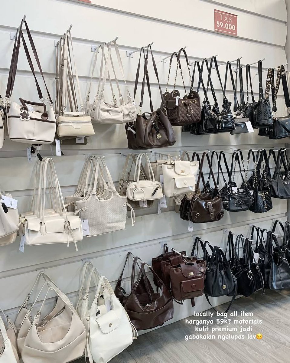 xalivyy's tweet photo. Guys kalian harus tau kalau ada toko yang jual outfit super lengkap dan harganya affordable mulai dari 20 rban, ada offline storenya juga‼️🫶 https://t.co/Rb2EOES7HH
