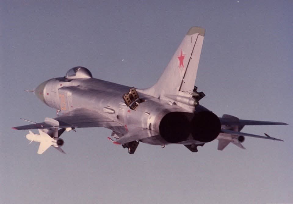 Destroye83's tweet photo. Su-15TM "Flagon-F" interceptor https://t.co/9gdBRP8rx8