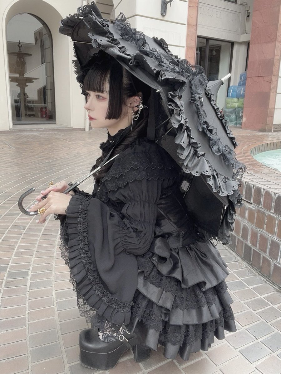marionnette_yzr's tweet photo. 蝙蝠の擬人化 https://t.co/5egxLdXUm3
