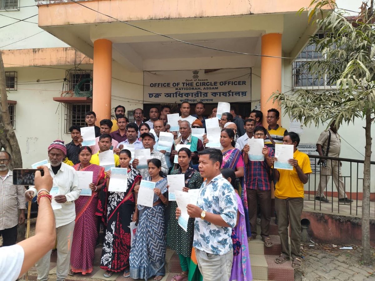 Handed over the cheques to the beneficiaries of Katigorah LAC under the CM Relief Fund, reaffirming our commitment to stand beside every family in their time of need.

Under the dynamic and visionary leadership of <a href="/himantabiswa/">Himanta Biswa Sarma</a>  Ji, the Government of Assam remains steadfastly