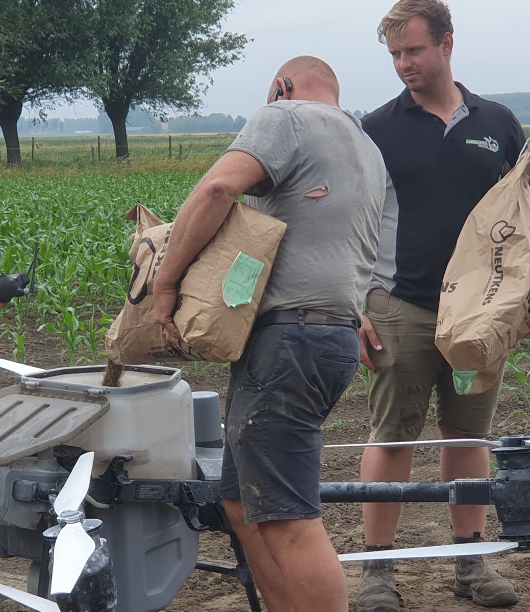 Aerial Service Holland tweet media