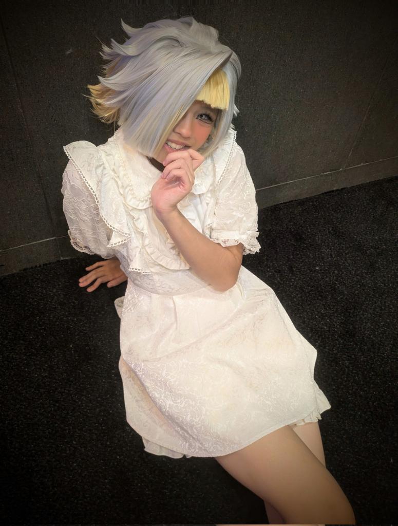 I've got no use for sham spectators who panic and tweet media